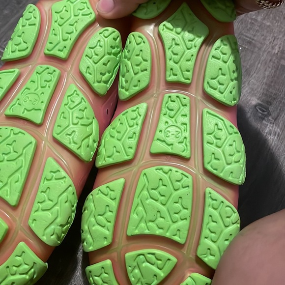 Kids Water shoes size 2/3 - Picture 3 of 3